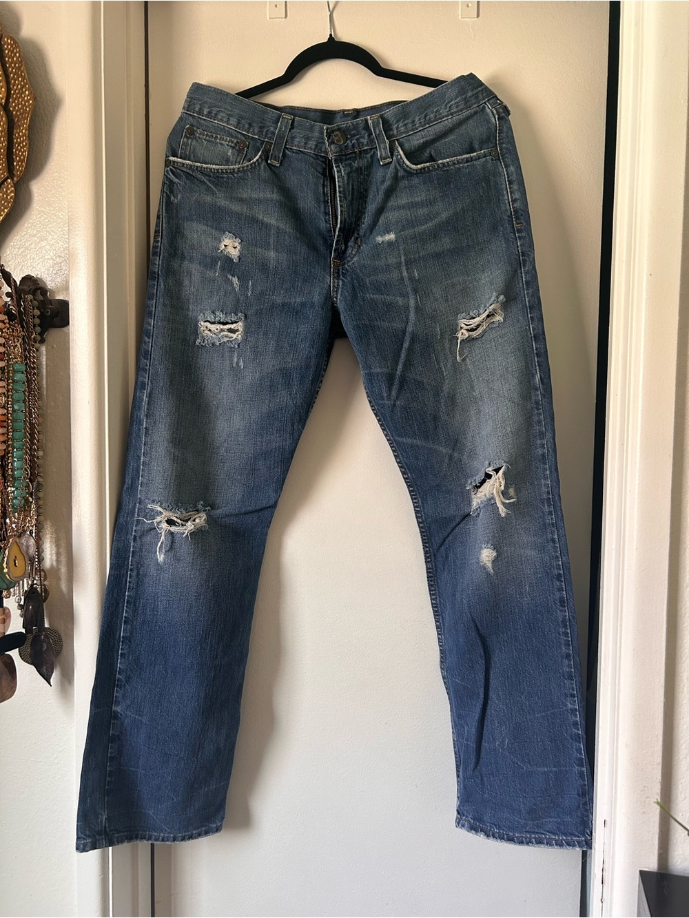 Men's Relaxed Distressed Blue Jeans